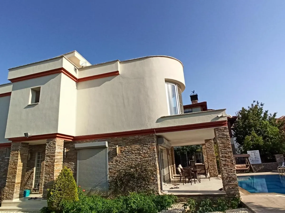 Villa Dora 库萨达斯