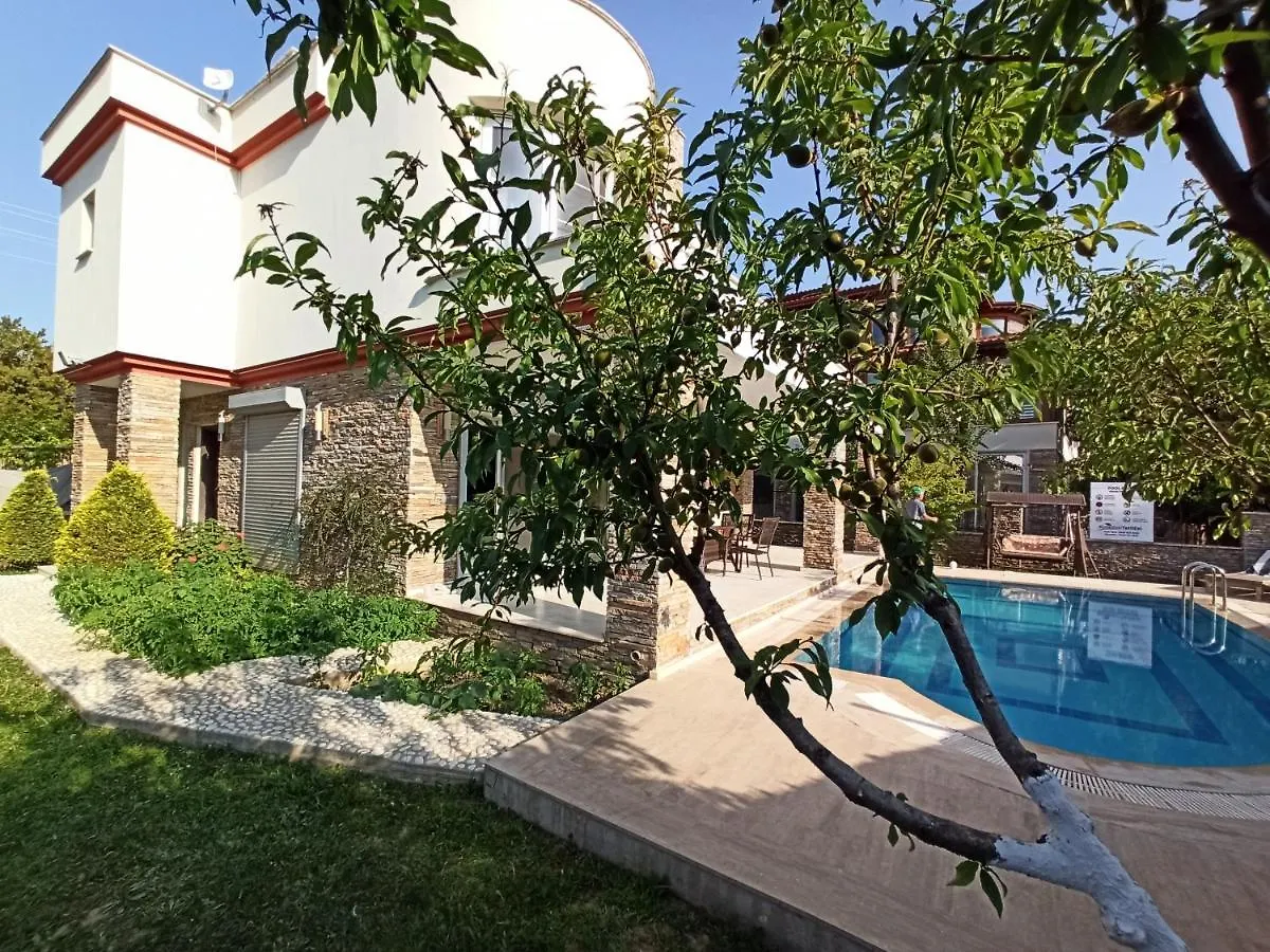 Villa Dora 库萨达斯